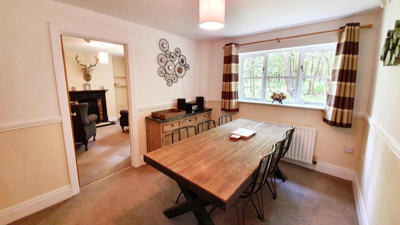 Woodland 3 bed Chalet hot tub